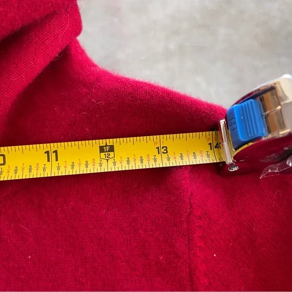 L.L. Bean 100% Cashmere Cowl Neck Sweater Red Size M Quiet Luxury Classic Soft - Picture 4 of 8